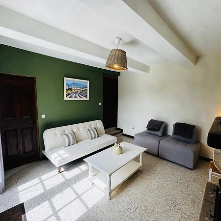 Gite La Bastide De La Loge Au Pied Du Mont Ventoux Sault-de-Vaucluse Room photo